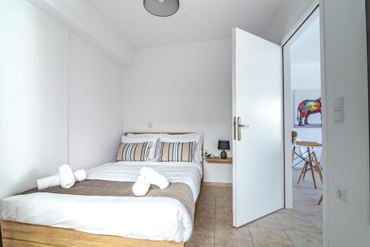 Central Apartment Next To The Beachfront Iraklio Exterior foto