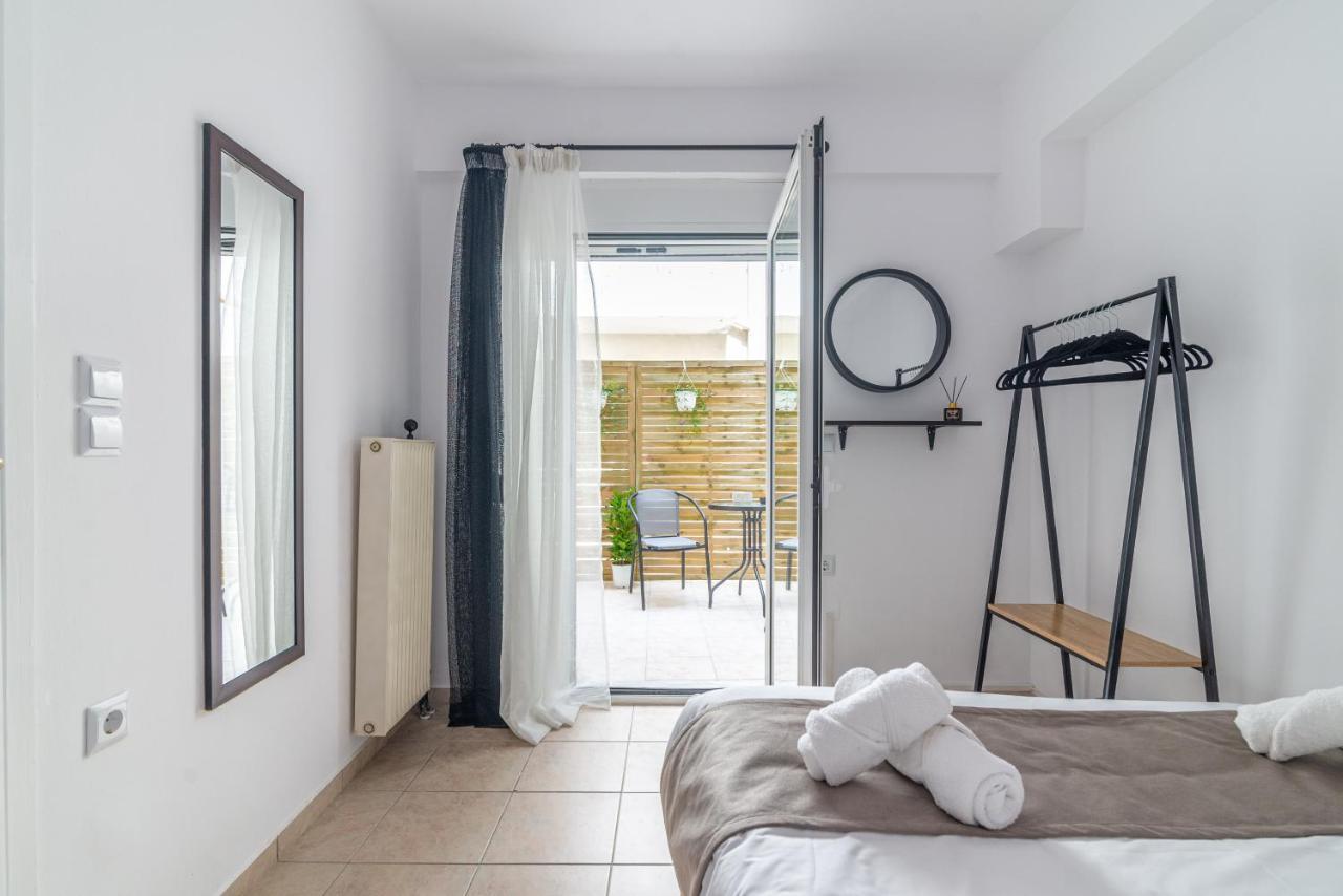 Central Apartment Next To The Beachfront Iraklio Exterior foto