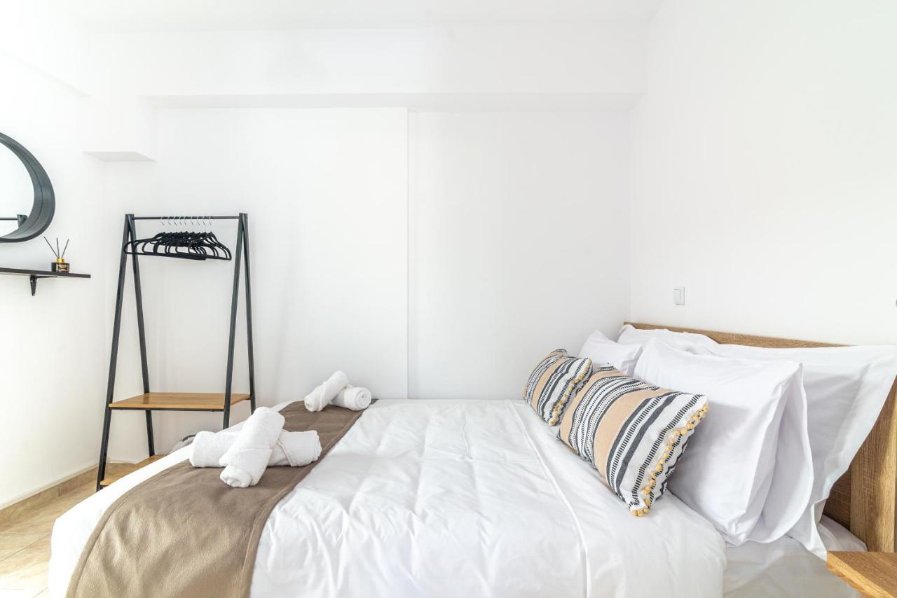 Central Apartment Next To The Beachfront Iraklio Exterior foto
